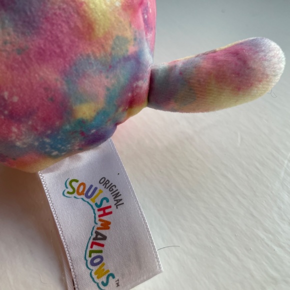 (FREE*) Squishmallow Erika the Cat - Picture 3 of 4